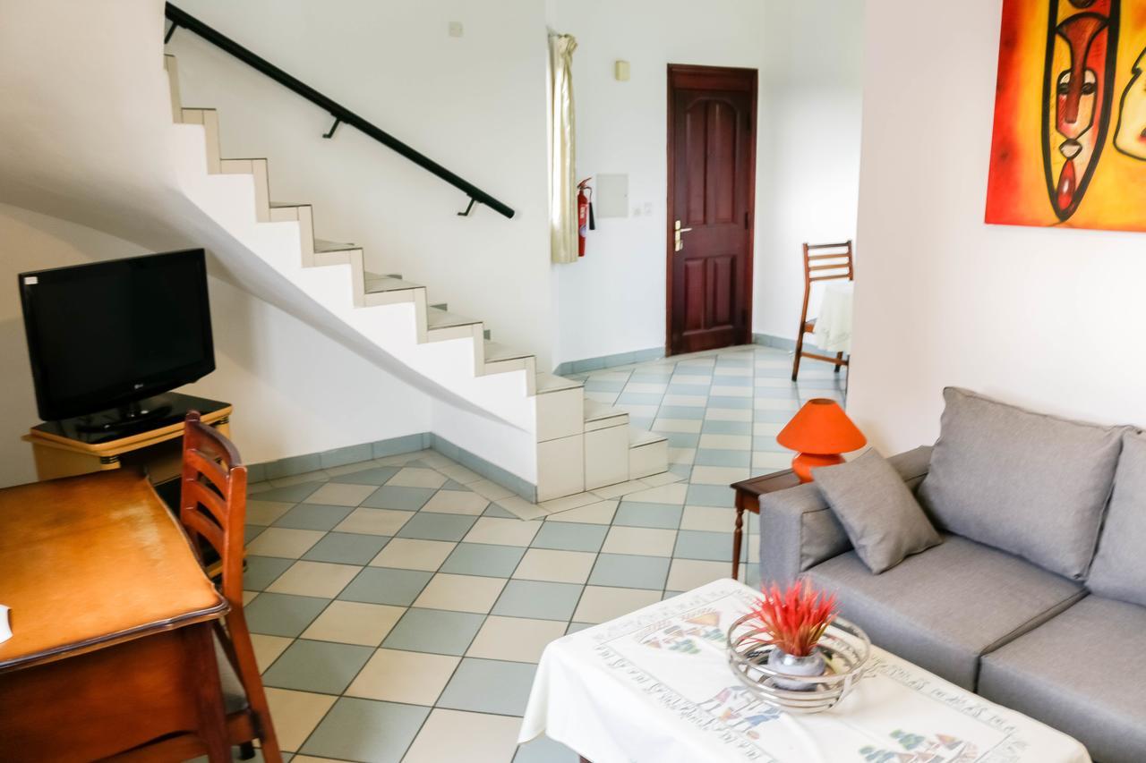 دوالا Tchero Appartement 1 المظهر الخارجي الصورة